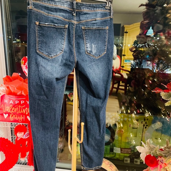 Faux Ripped Jeans - Picture 3 of 4